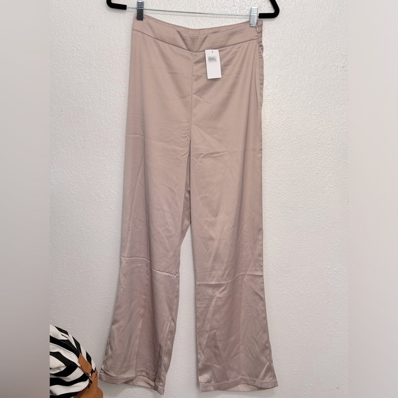 HYFVE Set to Love Satin High Waist Wide Leg Pant In Champagne Size Small - Picture 5 of 11